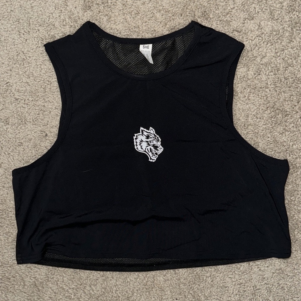 Darc sport cropped mesh tank size medium